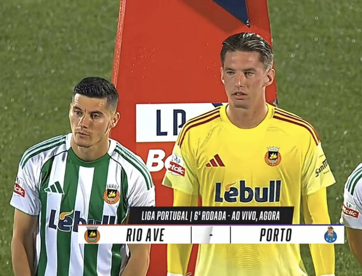 英雄联盟S15-包含关键时刻突围战来临；切尔西围绕葡超造点机会；赛场秩序良好；团队化学反应显著的词条